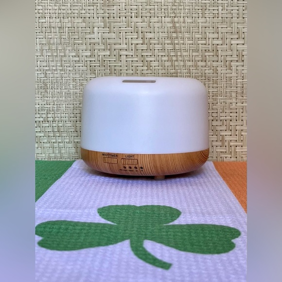 Electronic Ultrasonic Light Changing Oil Diffuser Humidifier 300 ML - Picture 6 of 16